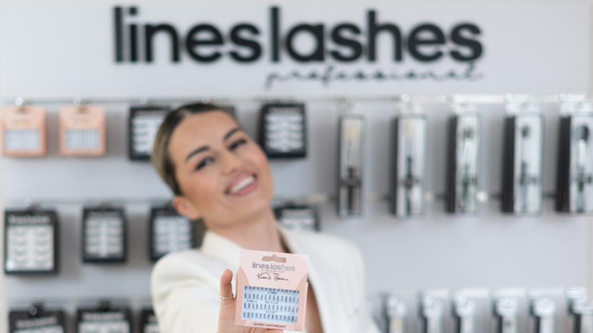 lines%20lashes%20vestacke%20trepavice